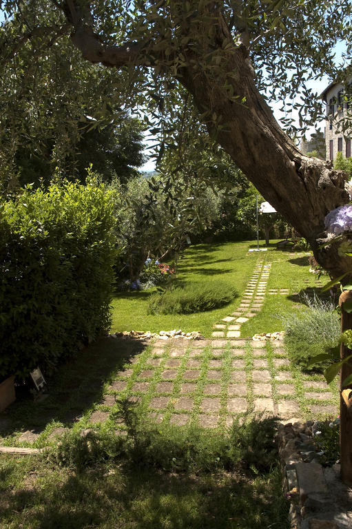 Locanda Delle Mura Anna De Croy Magliano in Toscana Exterior photo