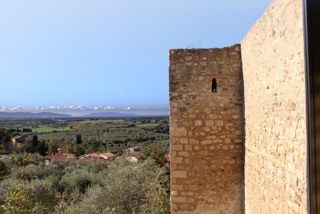 Locanda Delle Mura Anna De Croy Magliano in Toscana Exterior photo
