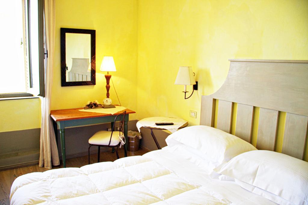Locanda Delle Mura Anna De Croy Magliano in Toscana Exterior photo